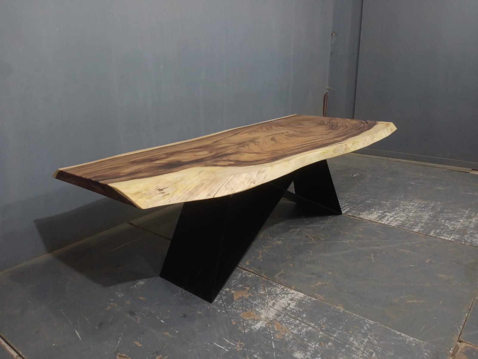 Live Edge Tables