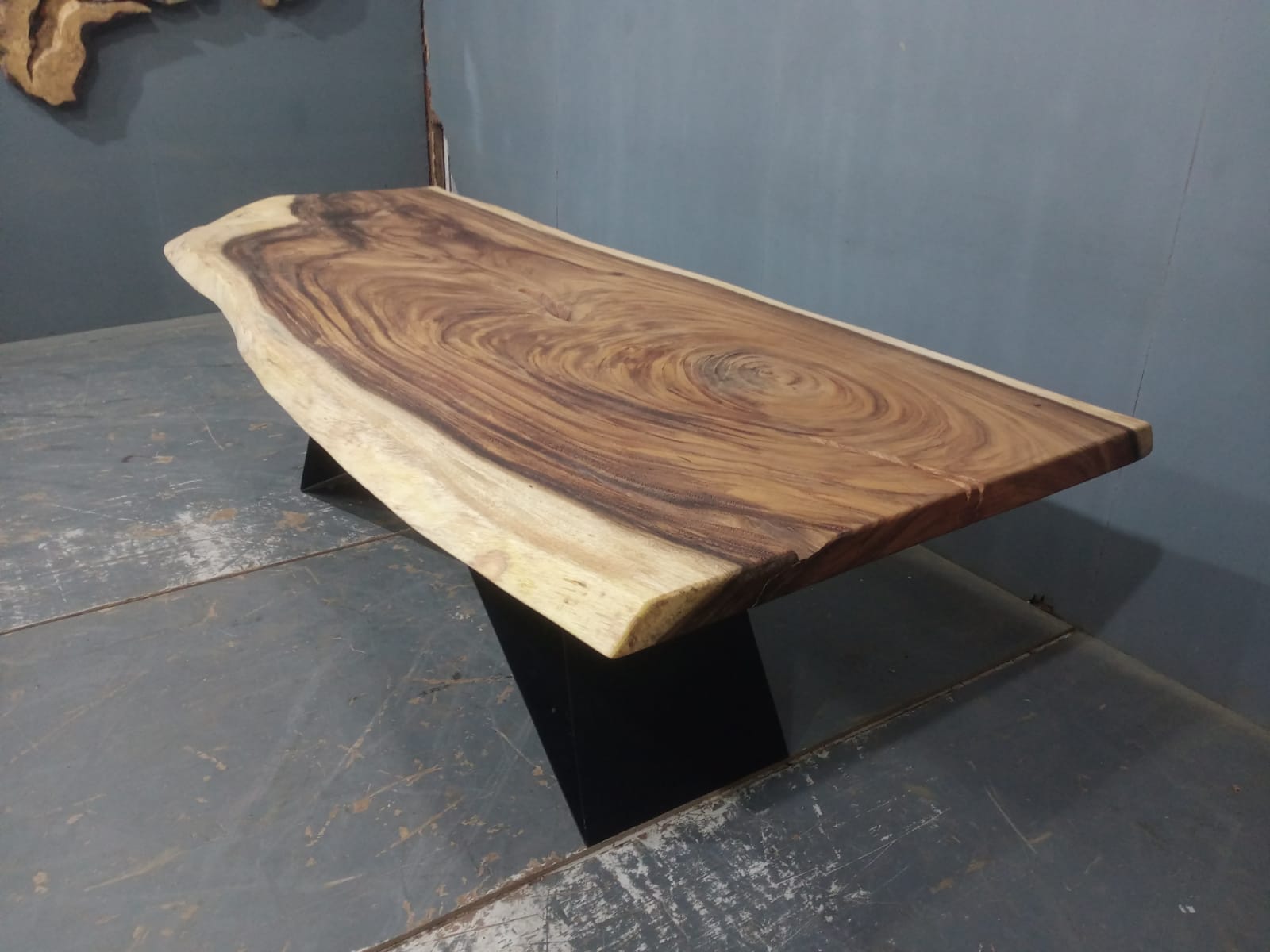Live Edge Tables