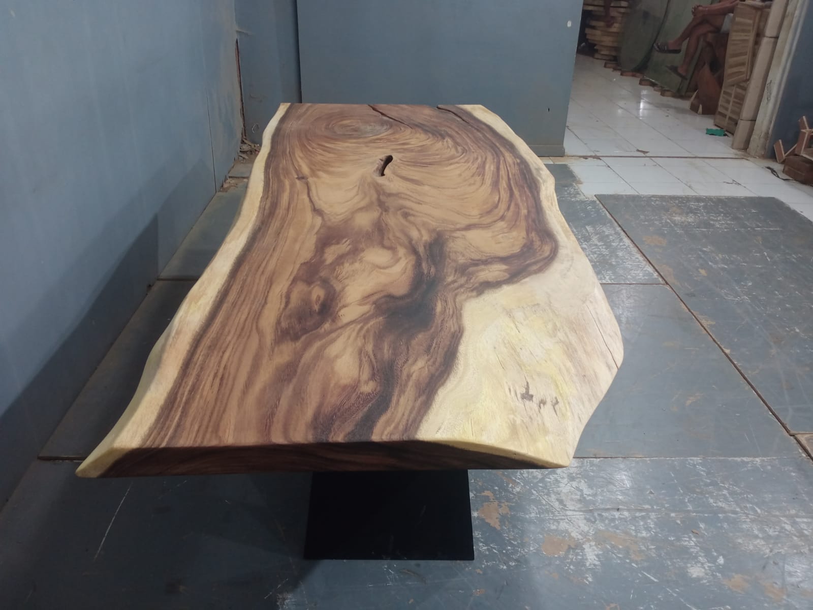 Live Edge Tables