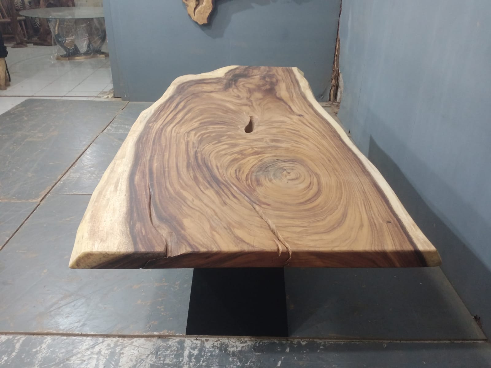 Live Edge Tables