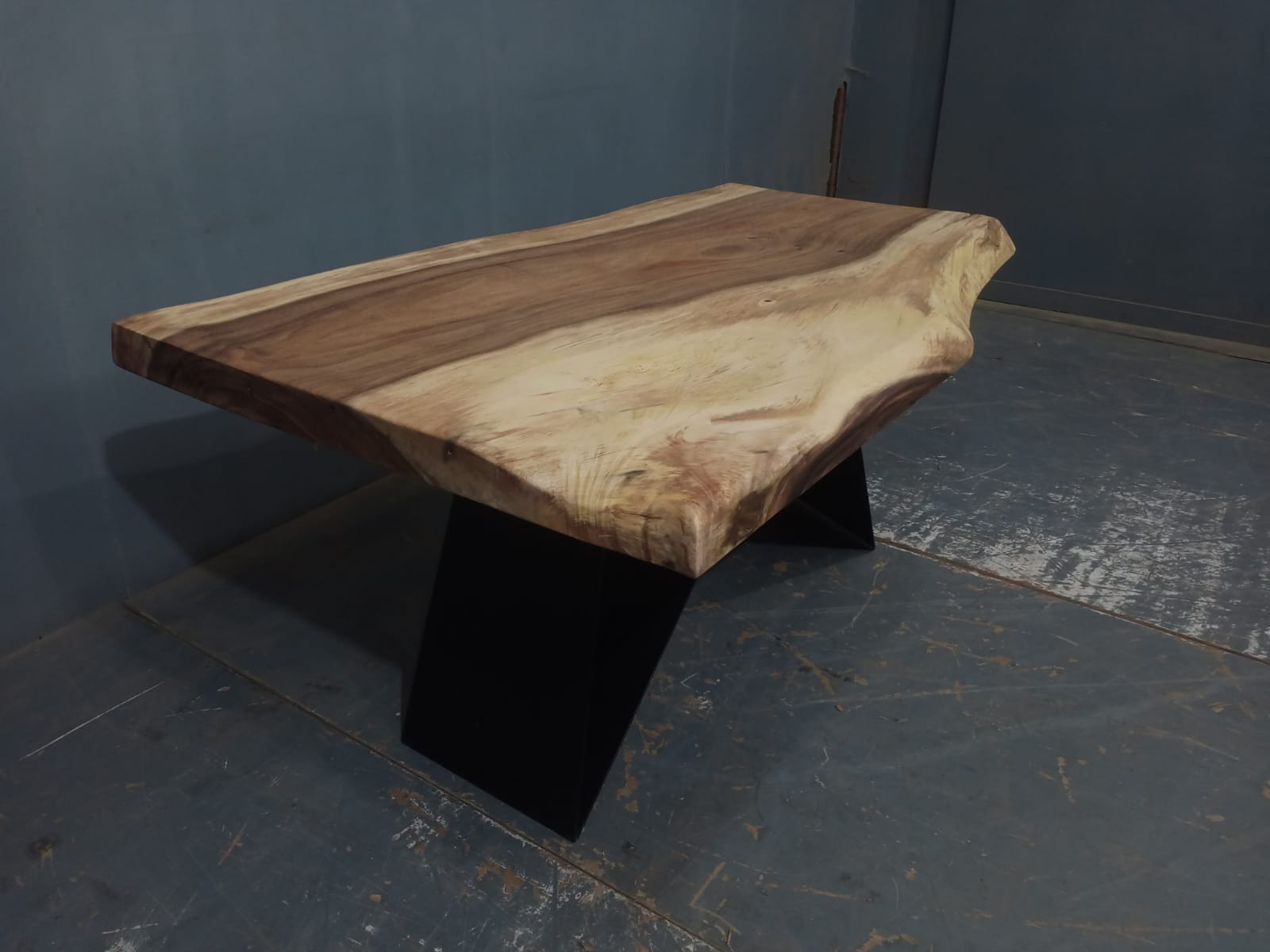 Live Edge Tables