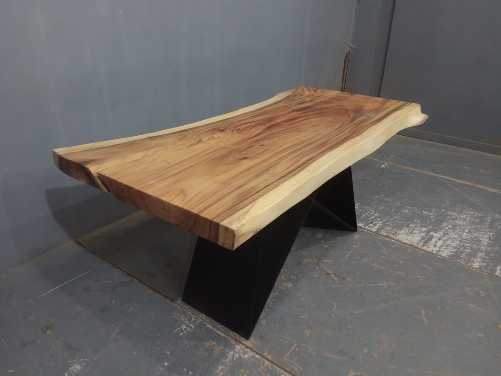 Live Edge Tables