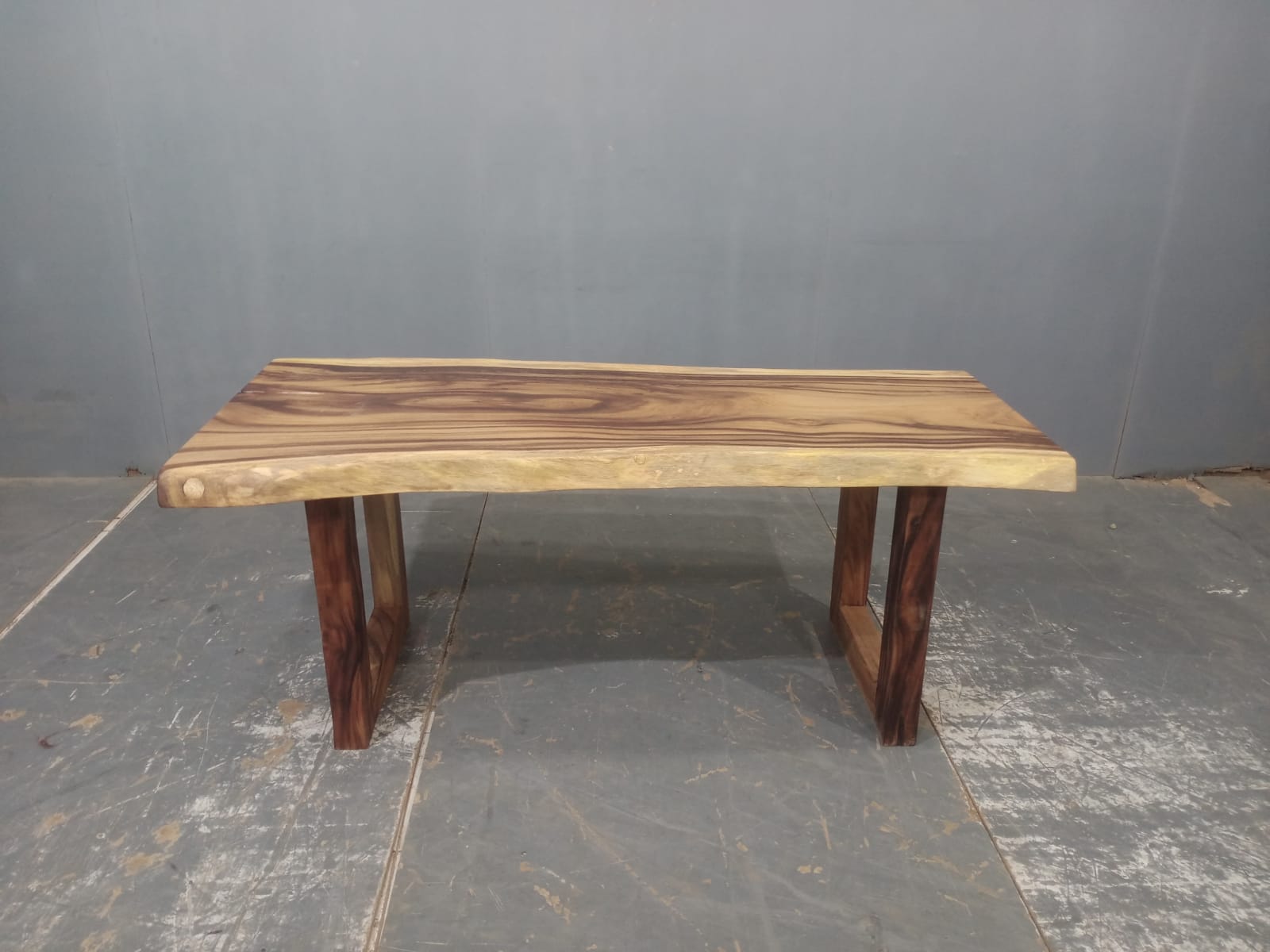 LIVE EDGE TABLES