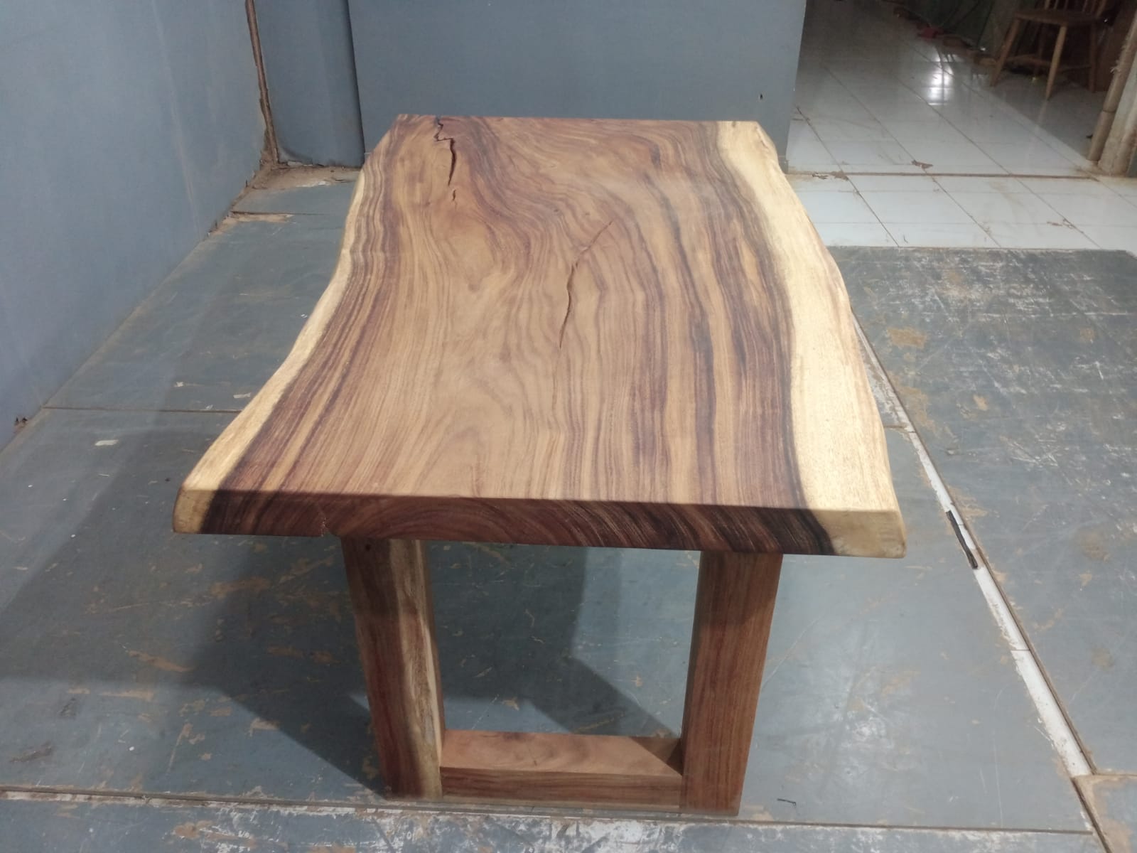 Live Edge Tables