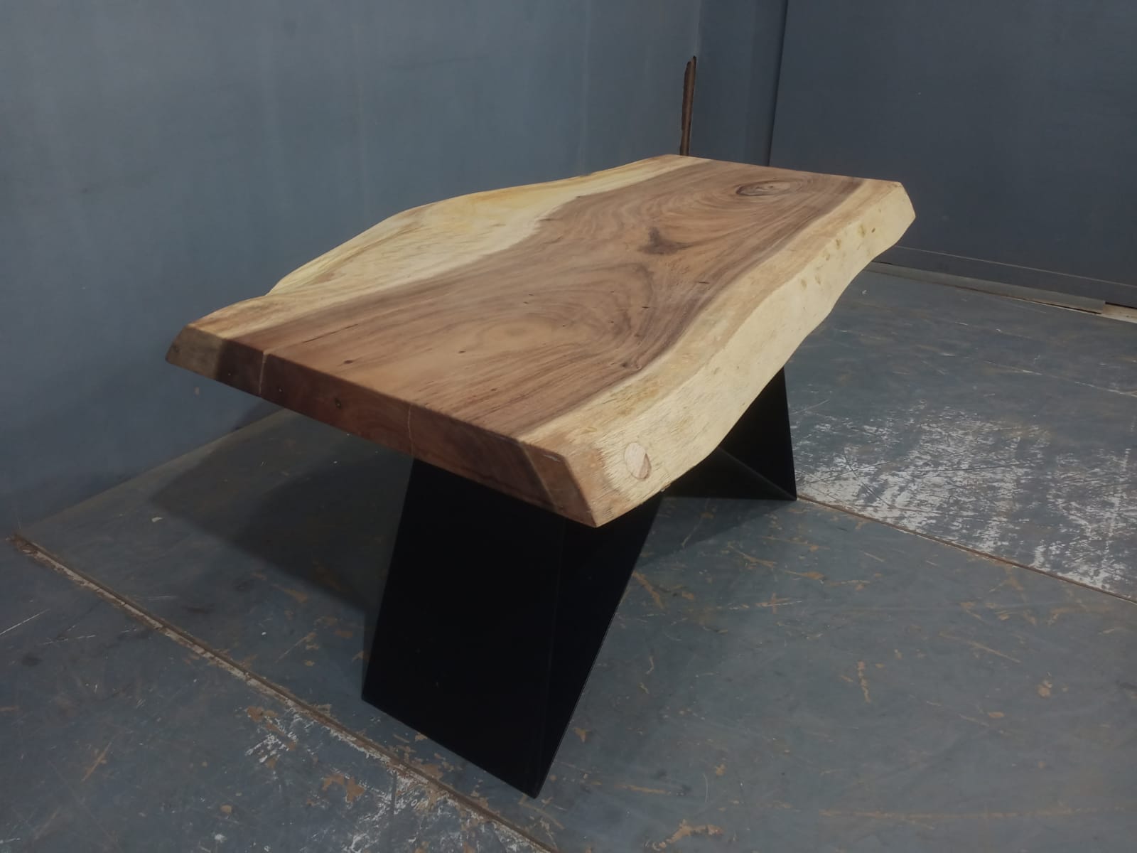 Live Edge Tables