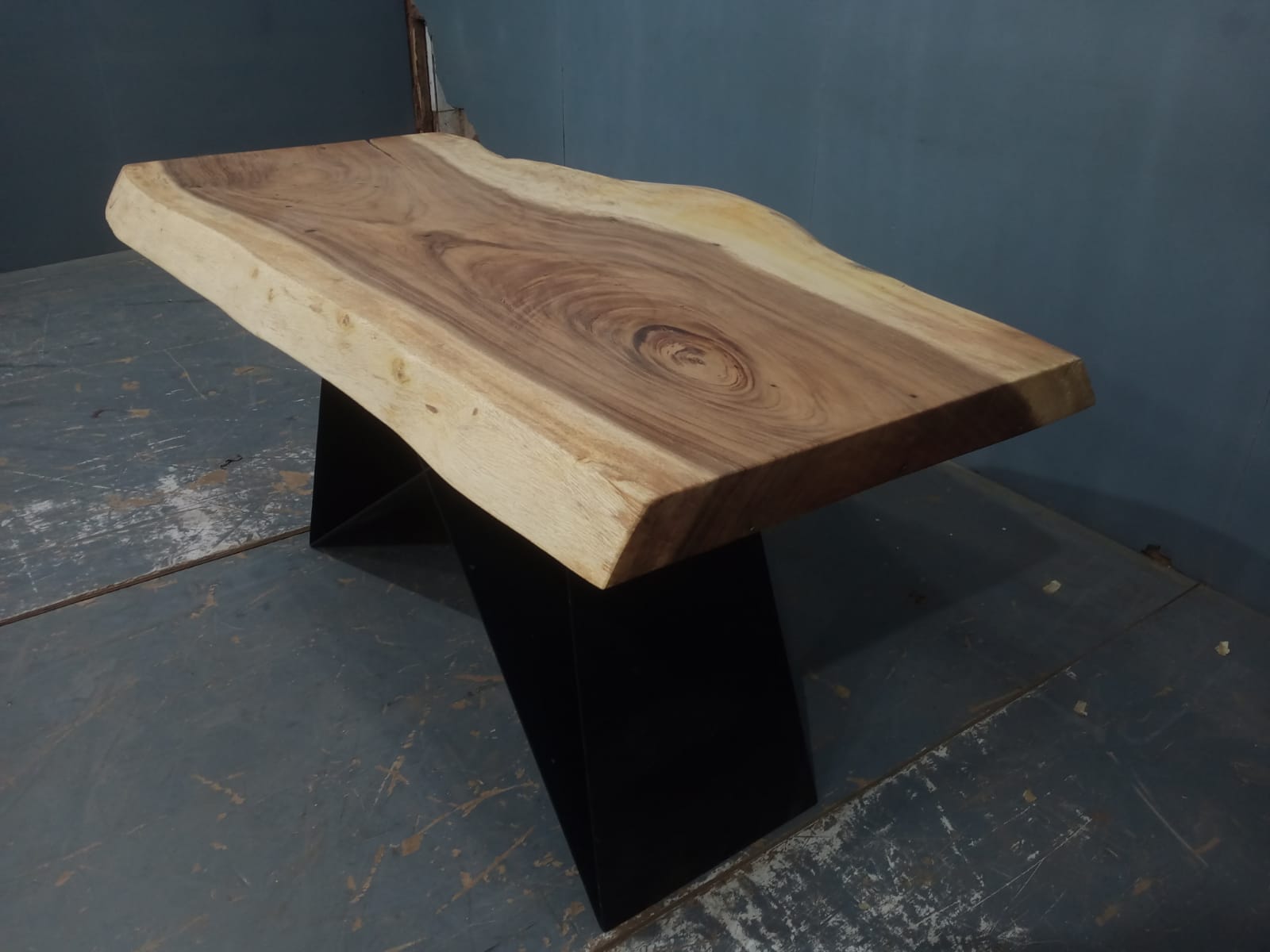 Live Edge Tables