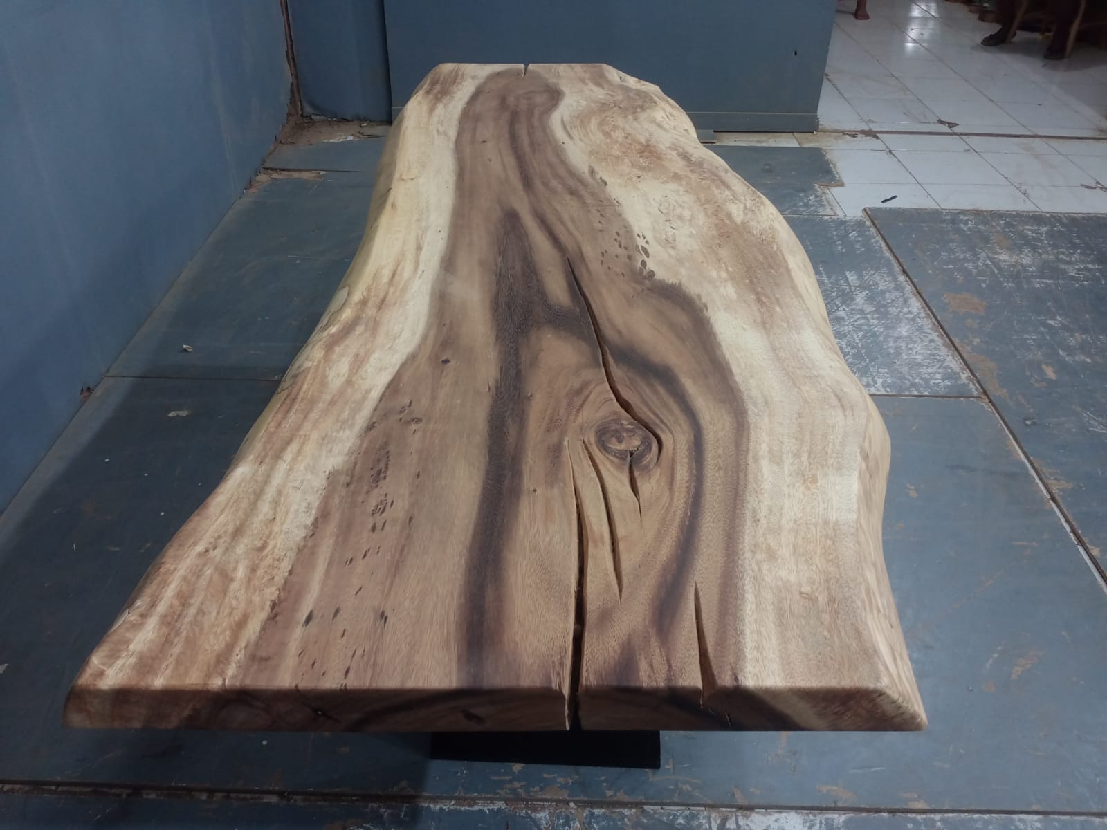 Live Edge Tables