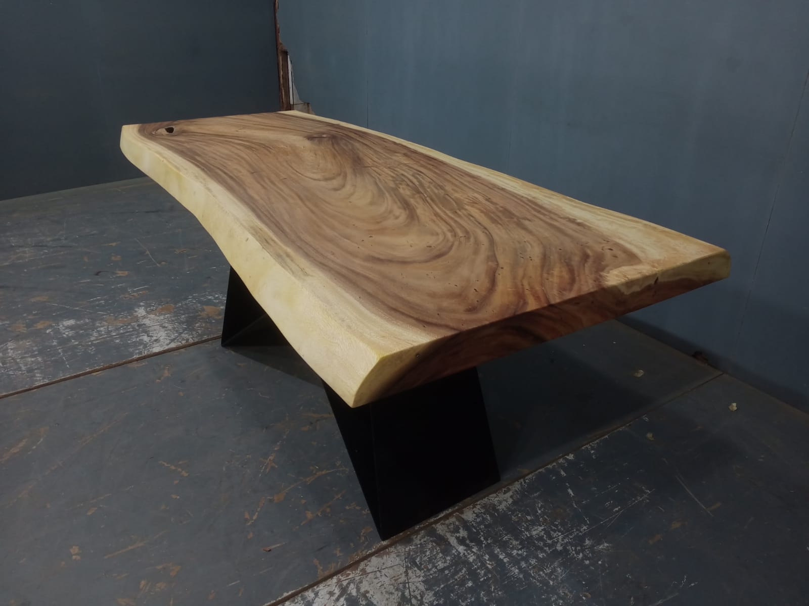 Live Edge Tables