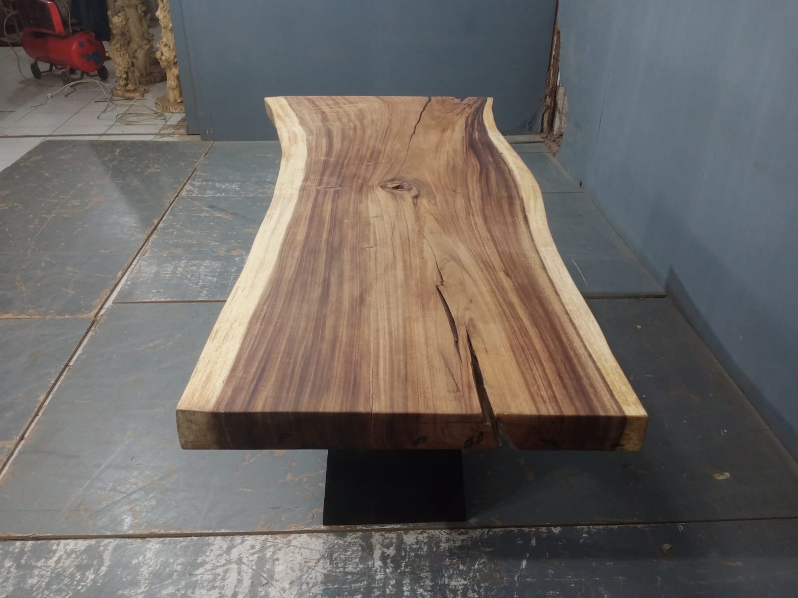 Live Edge Tables