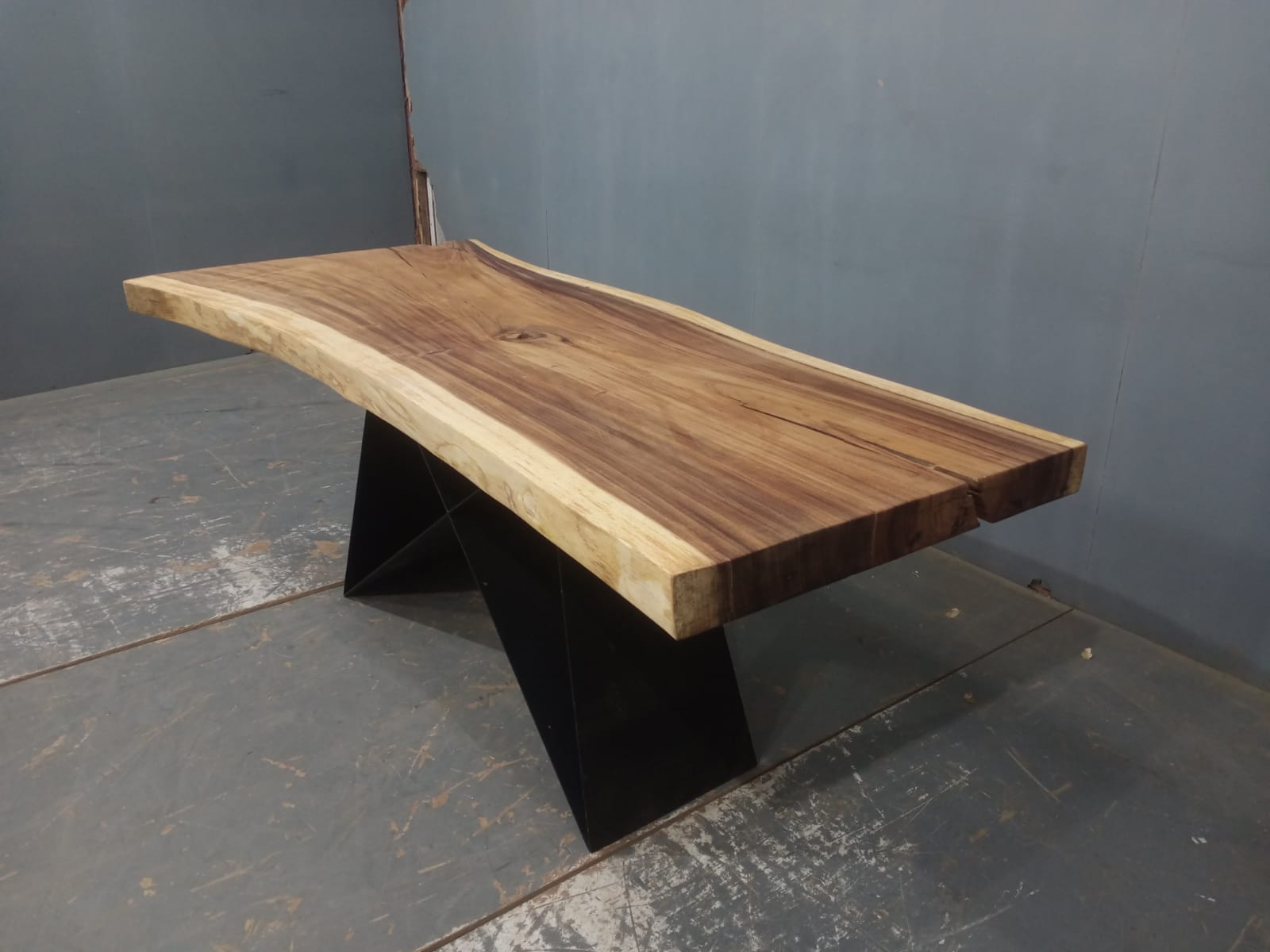 Live Edge Tables