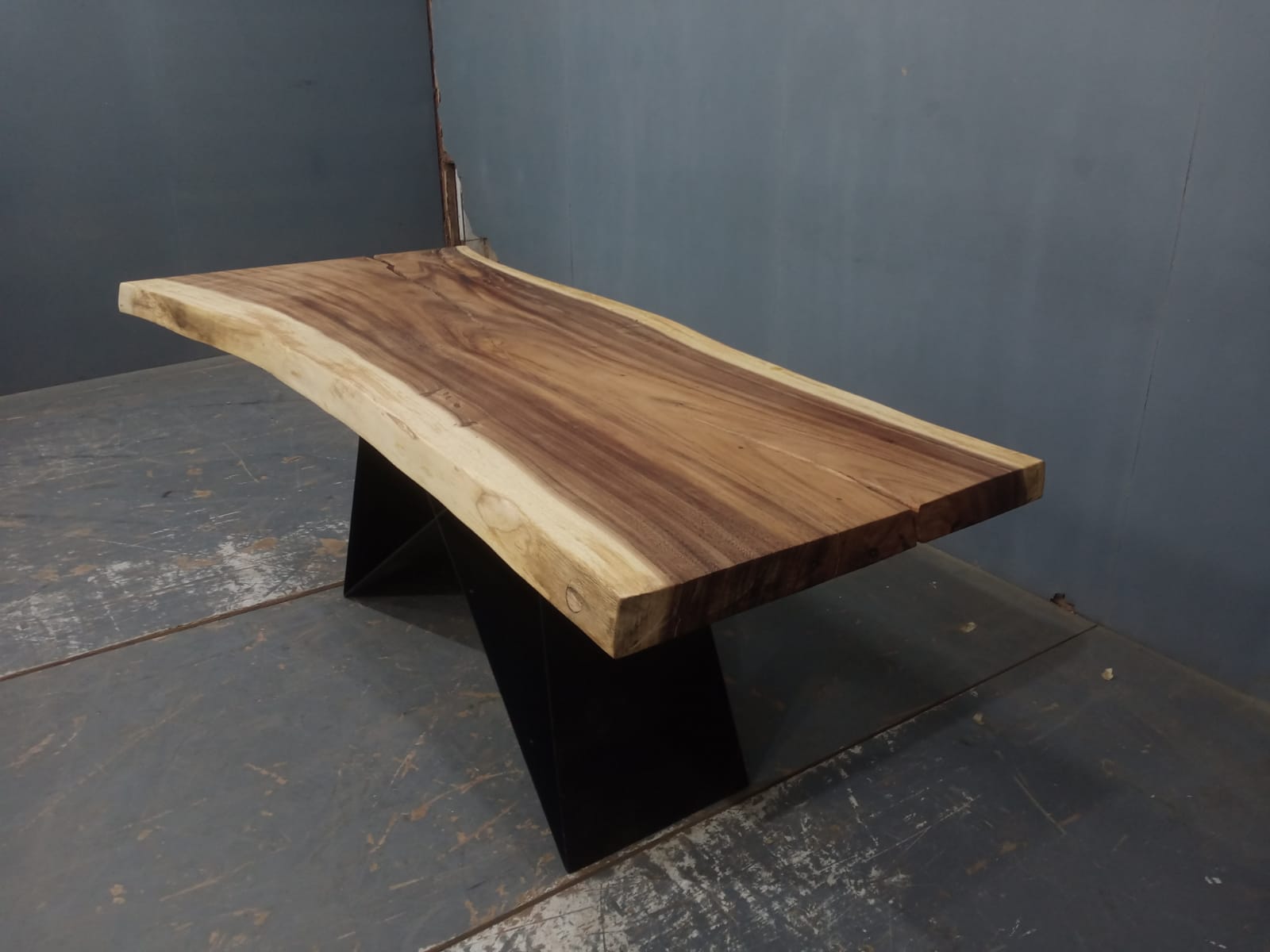 Live Edge Tables