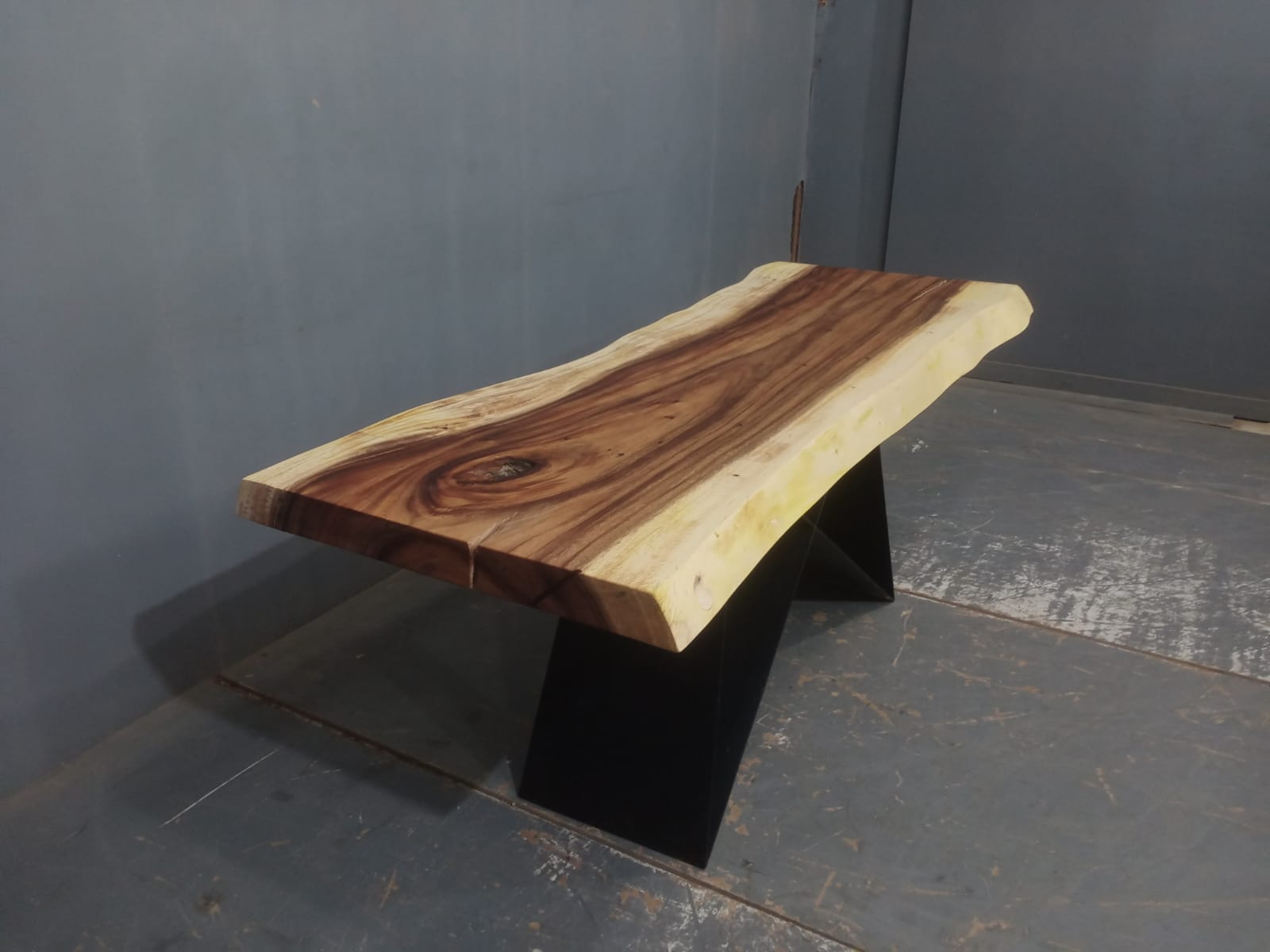 Live Edge Tables