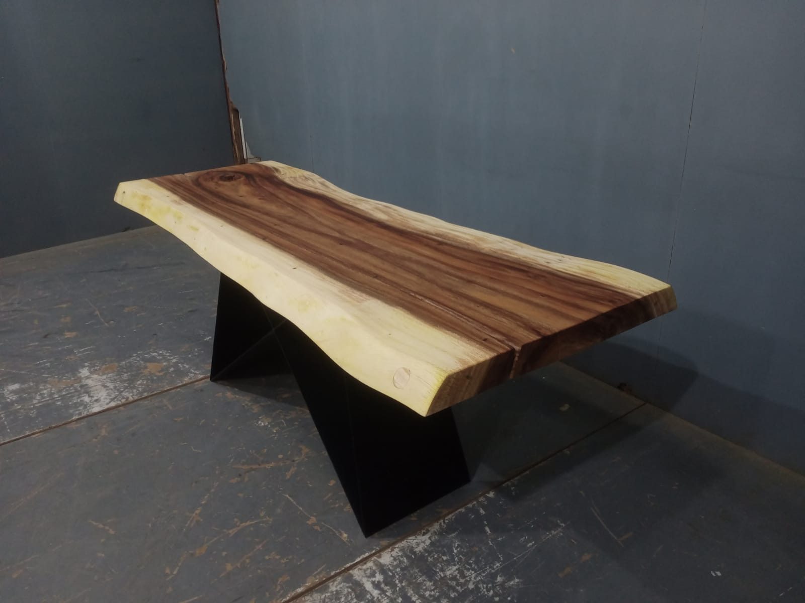Live Edge Tables