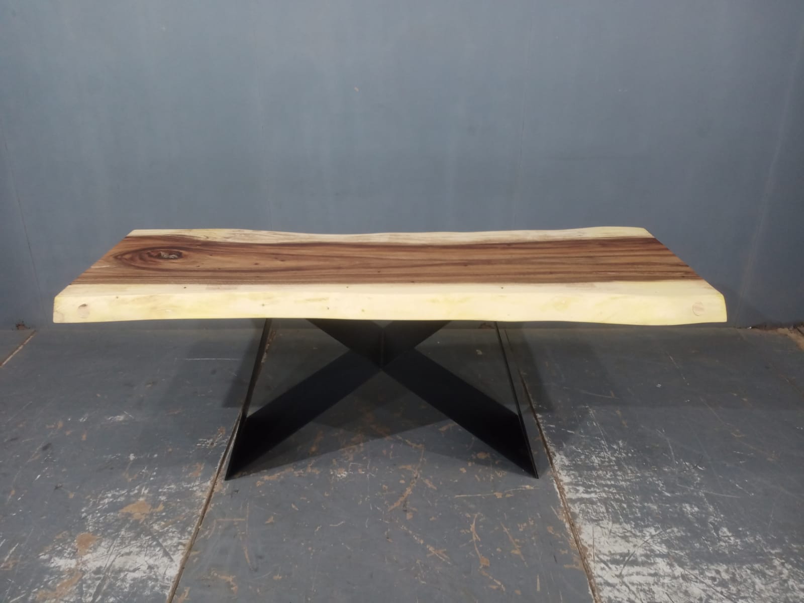 LIVE EDGE TABLES