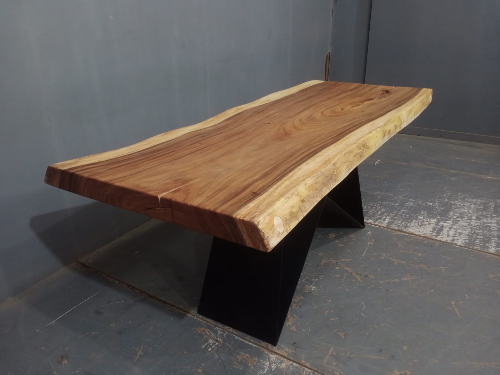 Live Edge Tables