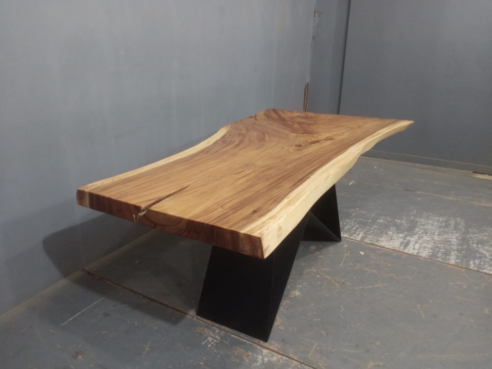 Live Edge Tables