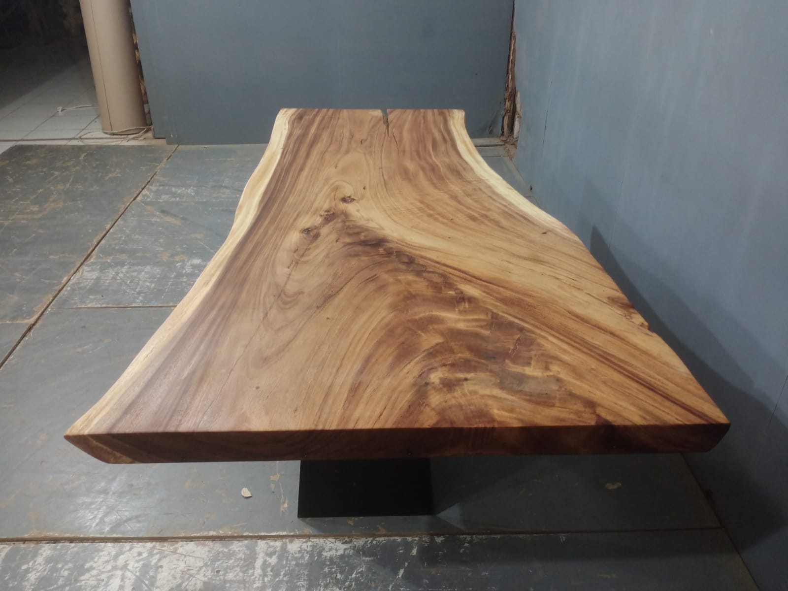 Live Edge Tables