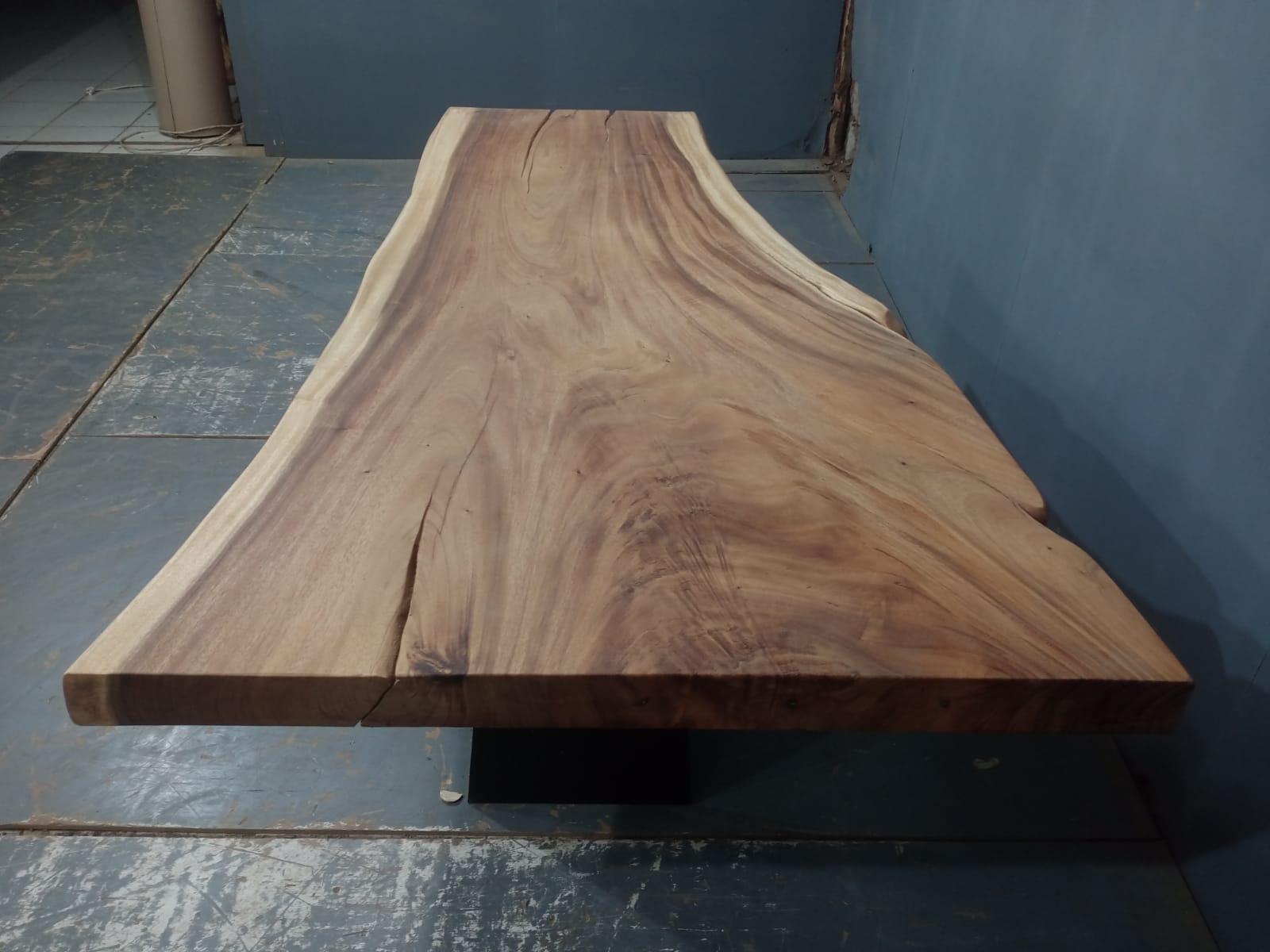 Live Edge Tables
