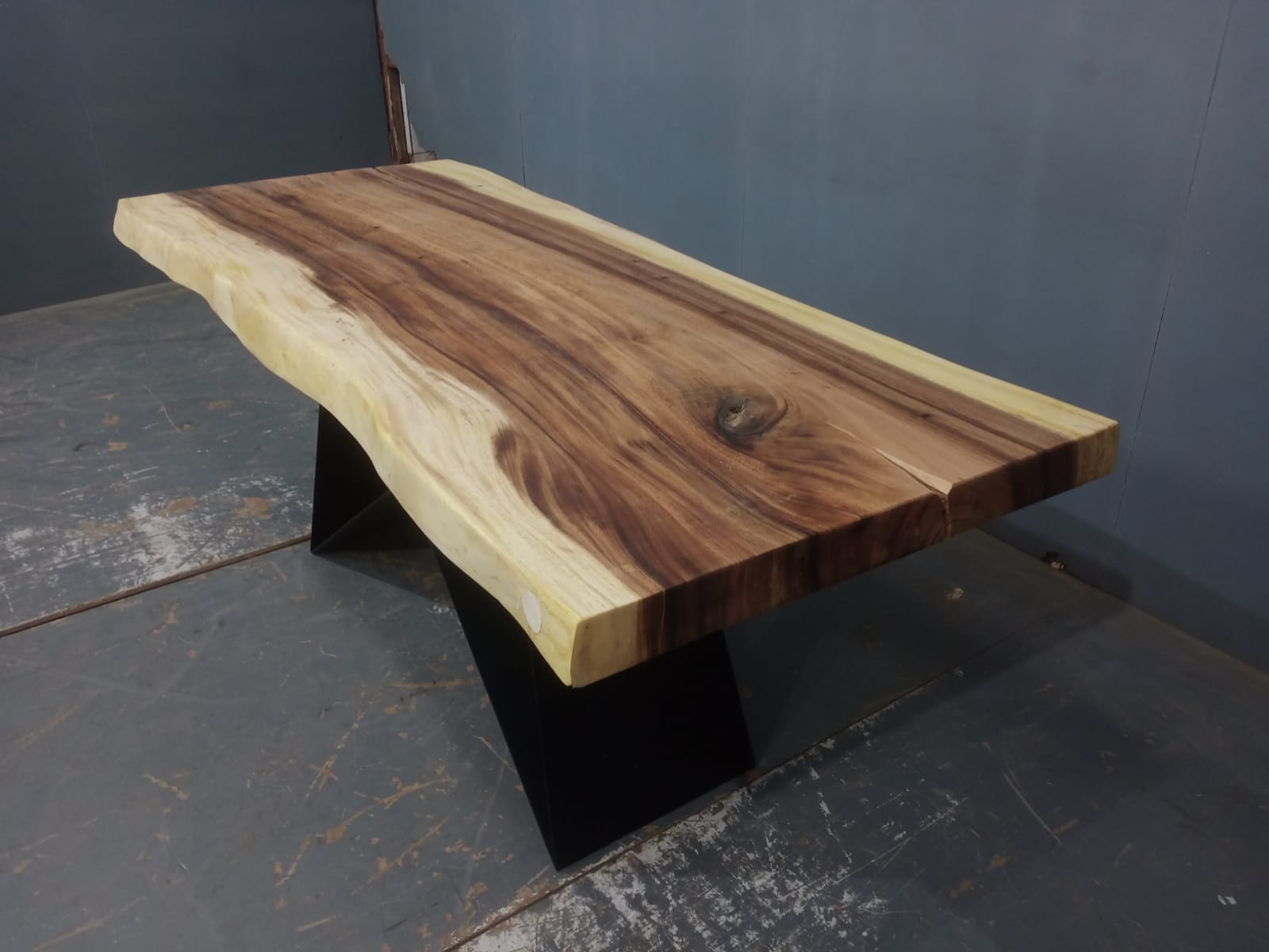 Live Edge Tables