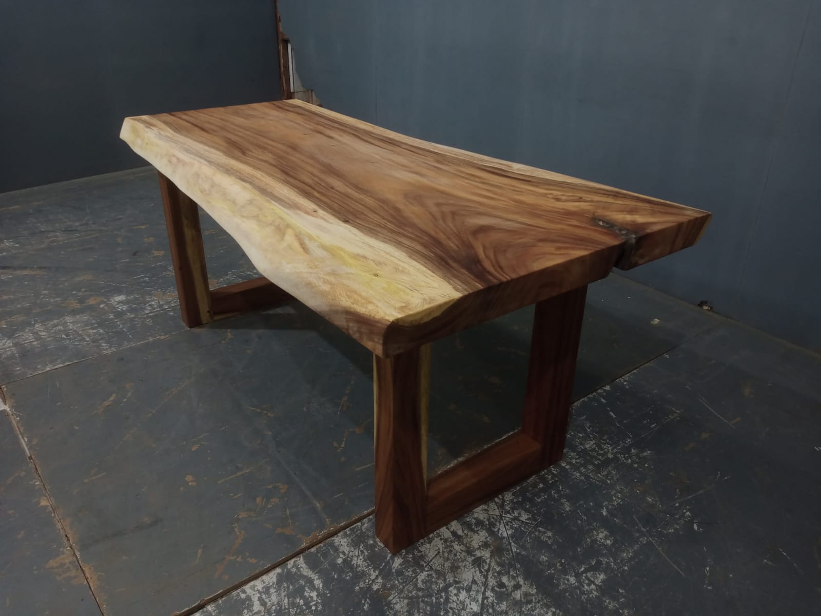 Live Edge Tables