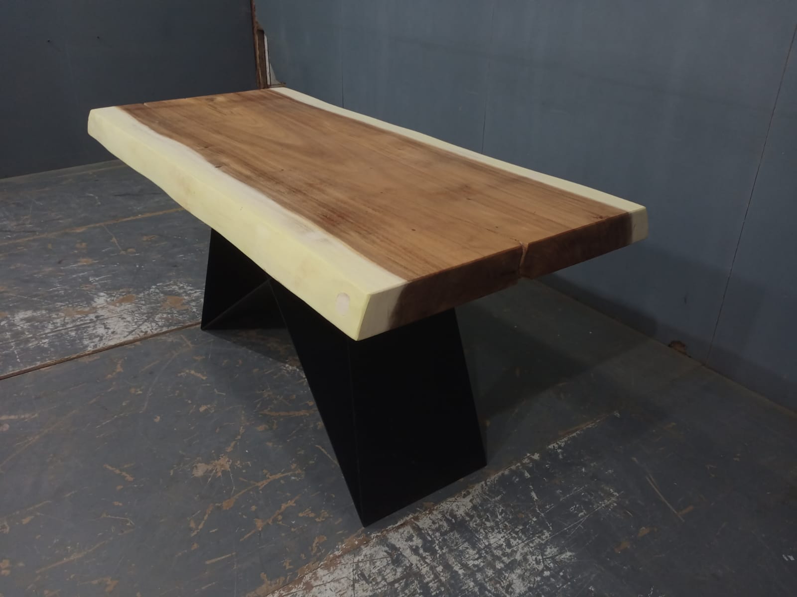 Live Edge Tables