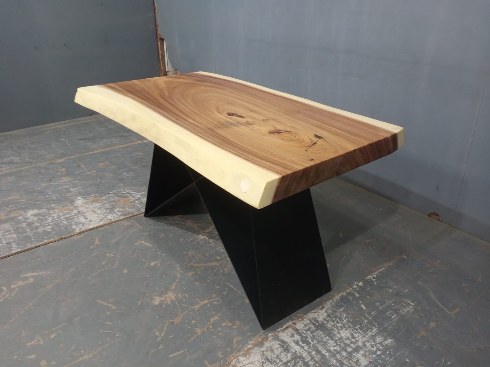 Live Edge Tables