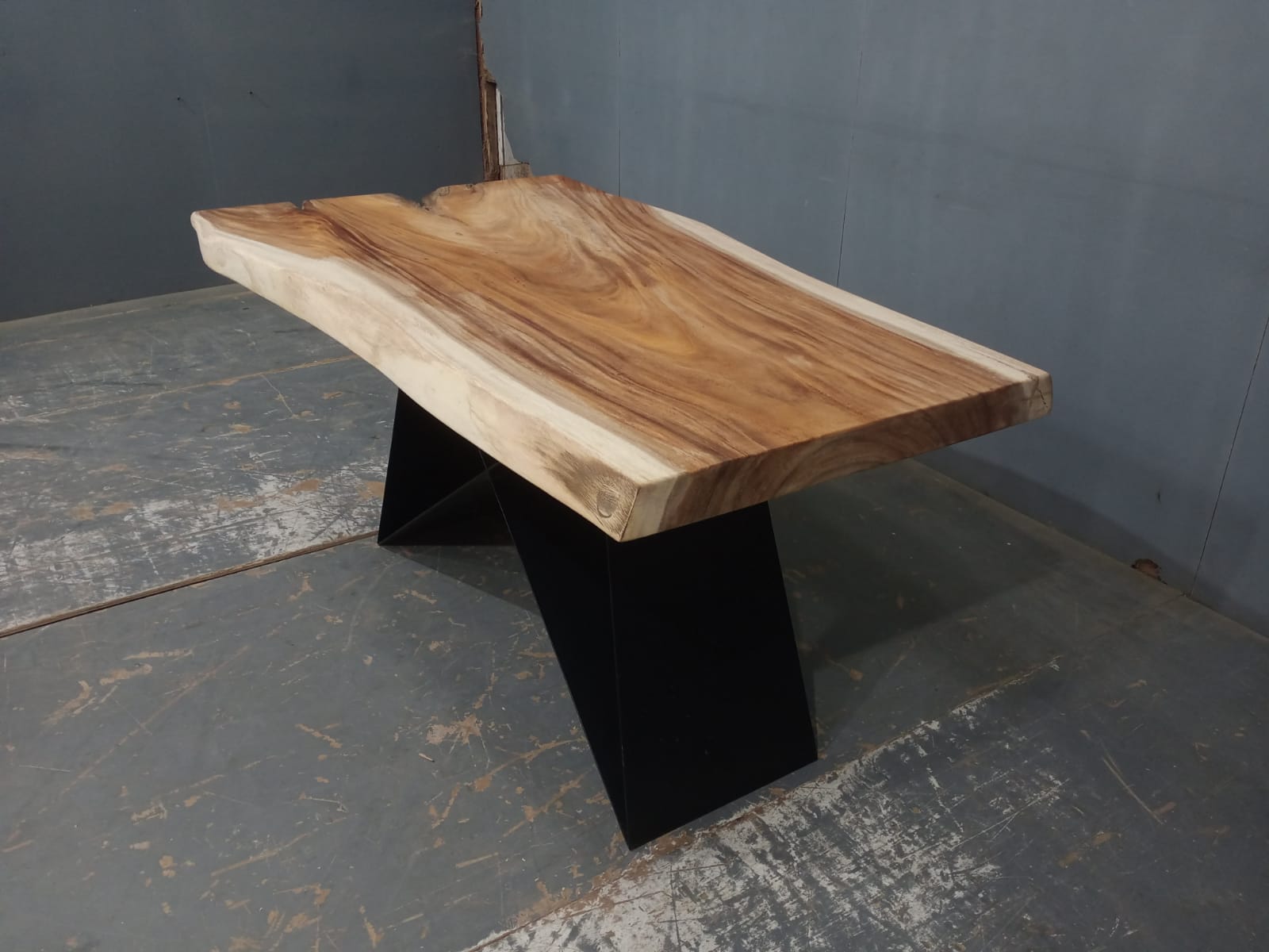 Live Edge Tables