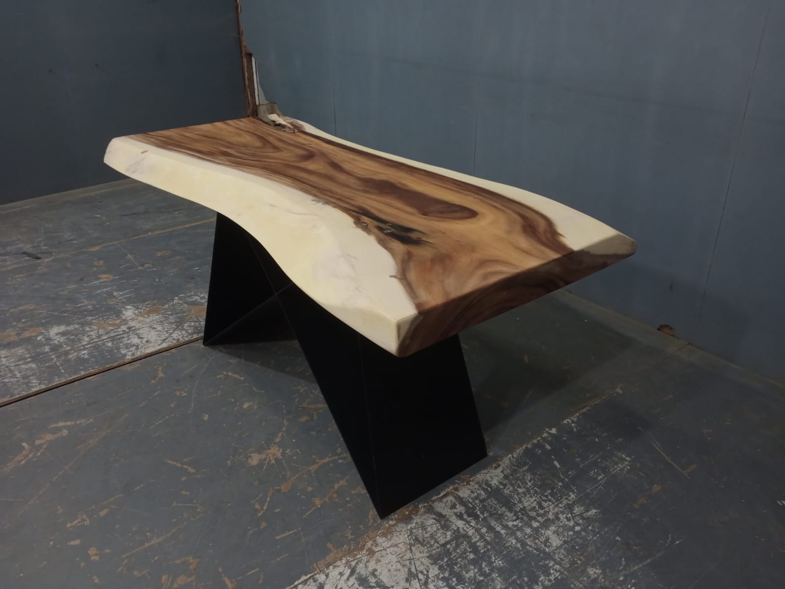 Live Edge Tables