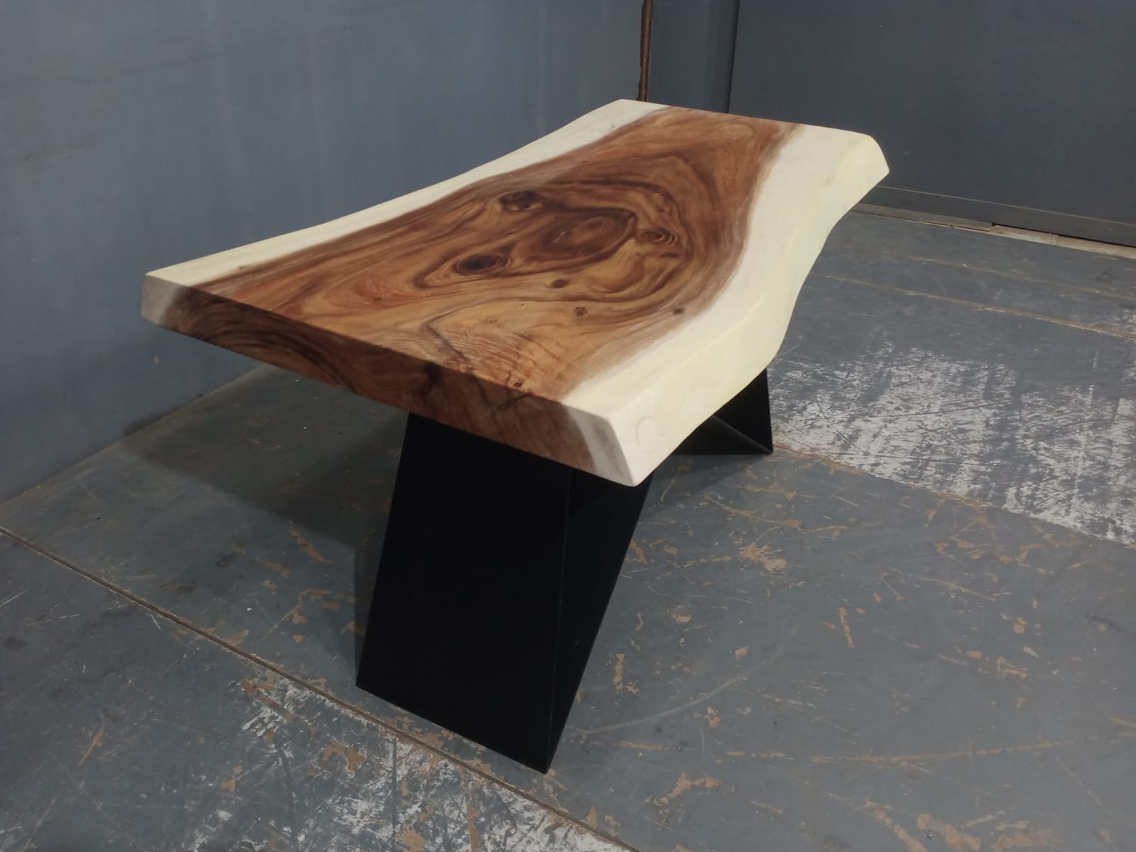 Live Edge Tables