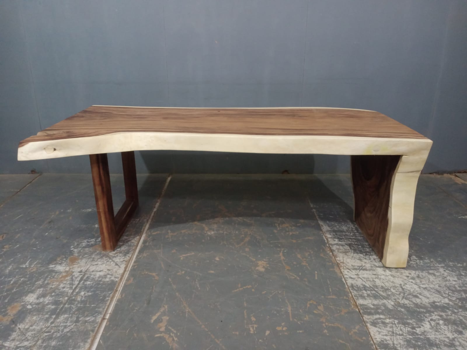 LIVE EDGE TABLES