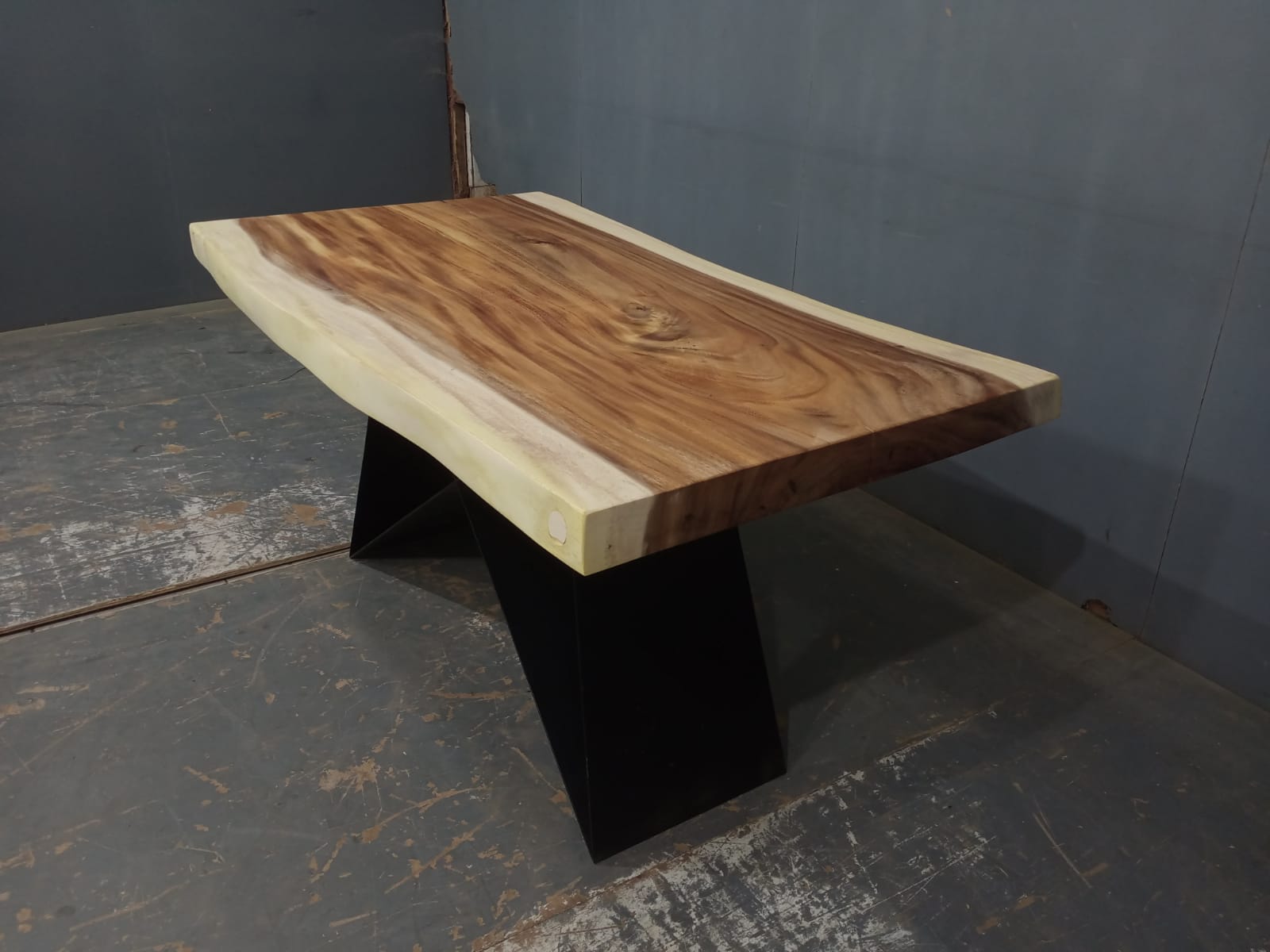 Live Edge Tables