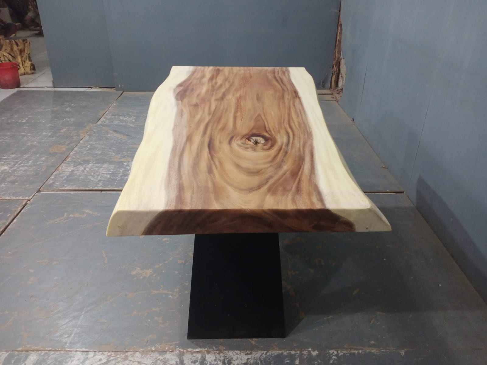 Live Edge Tables