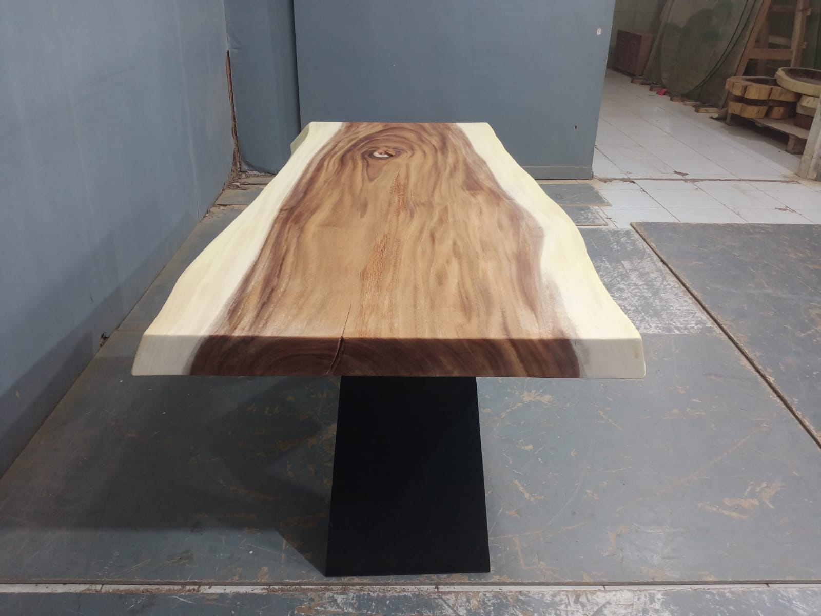 Live Edge Tables