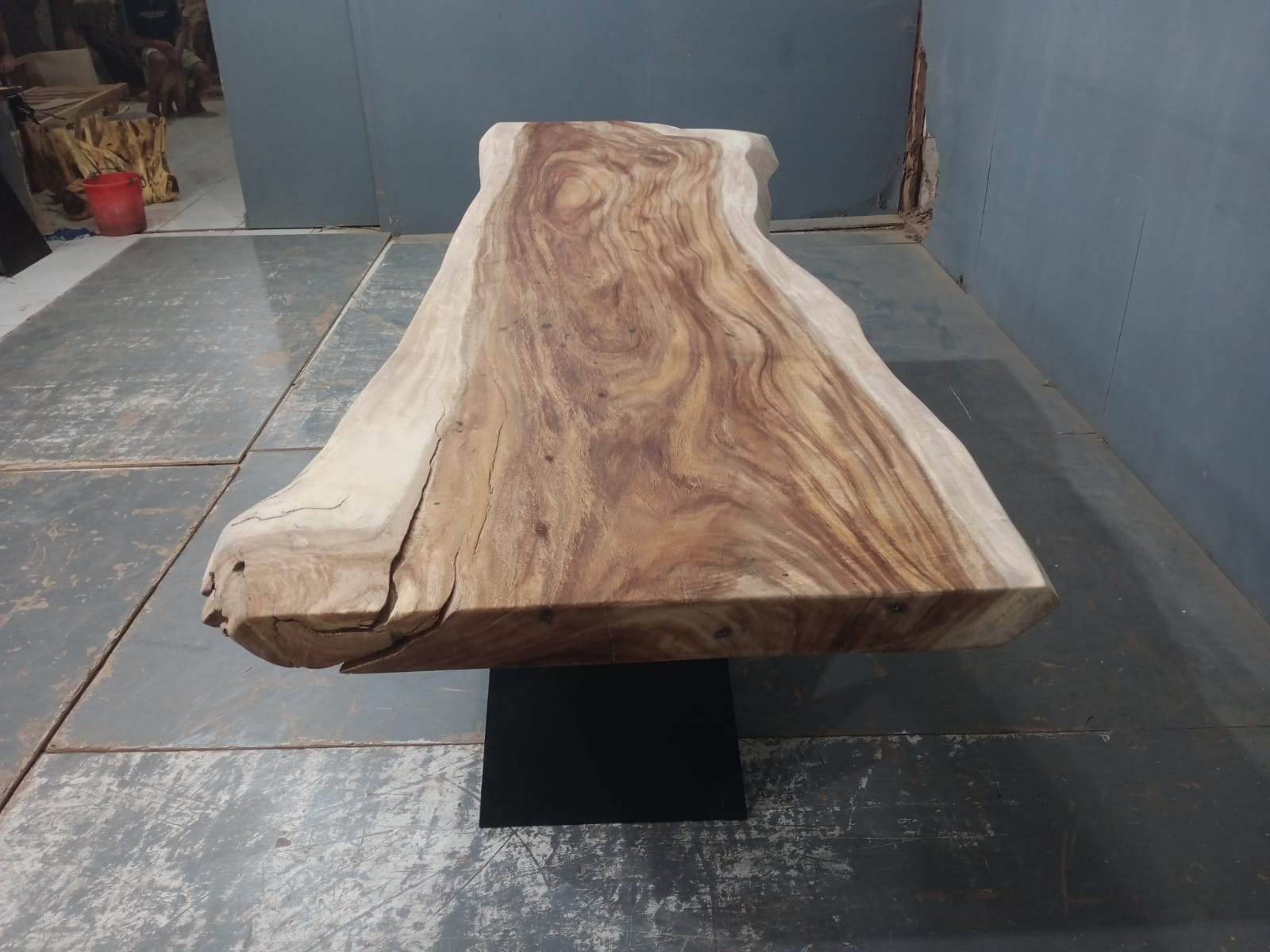 Live Edge Tables