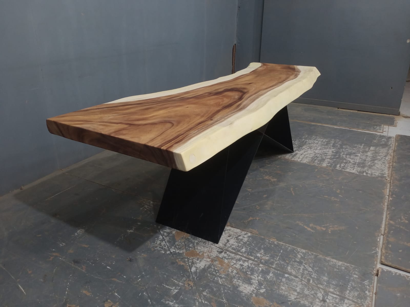 Live Edge Tables