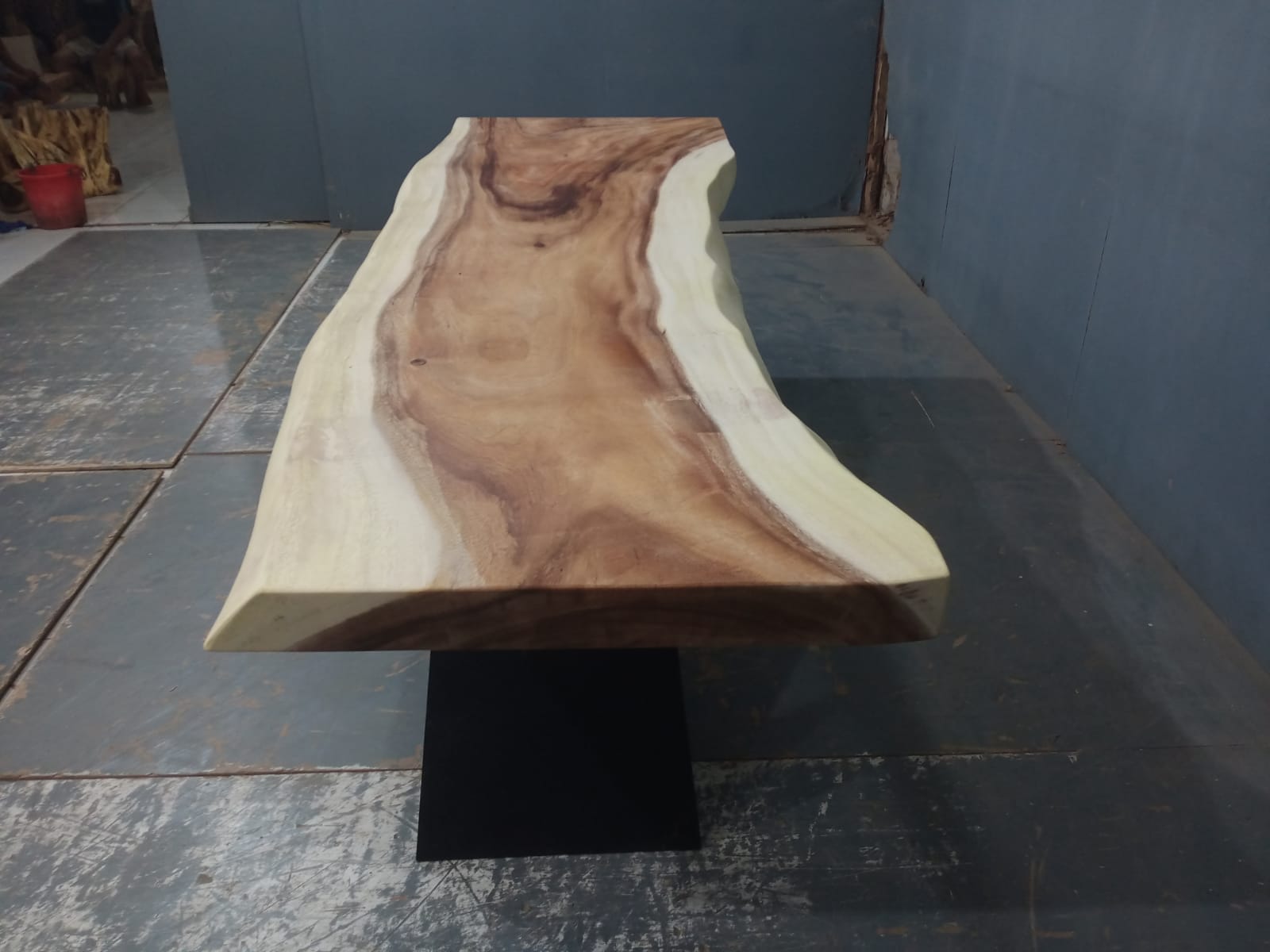 Live Edge Tables
