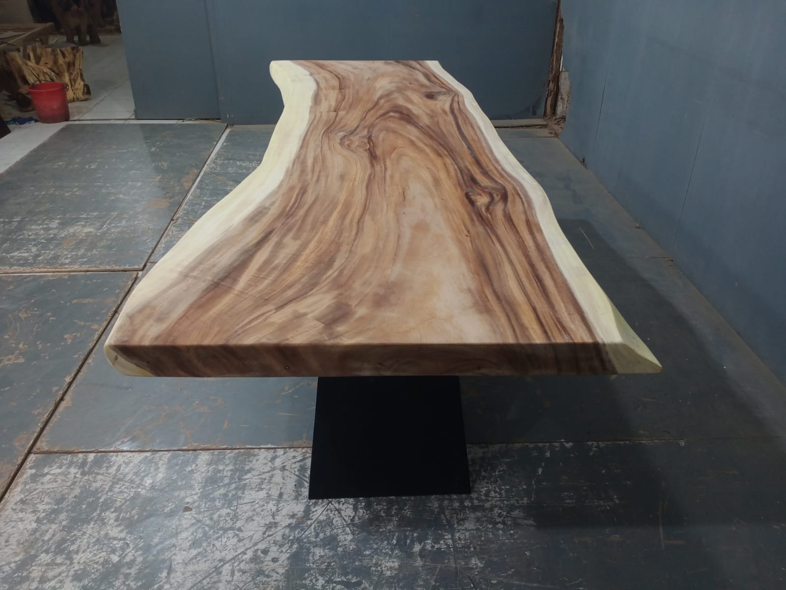Live Edge Tables