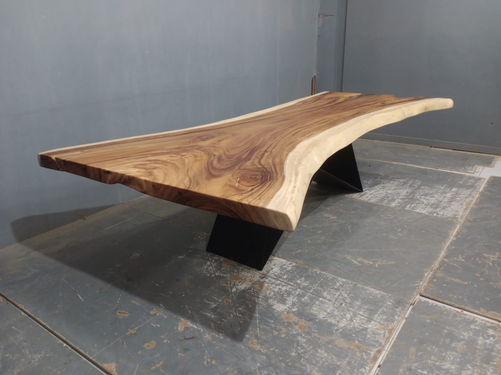 Live Edge Tables