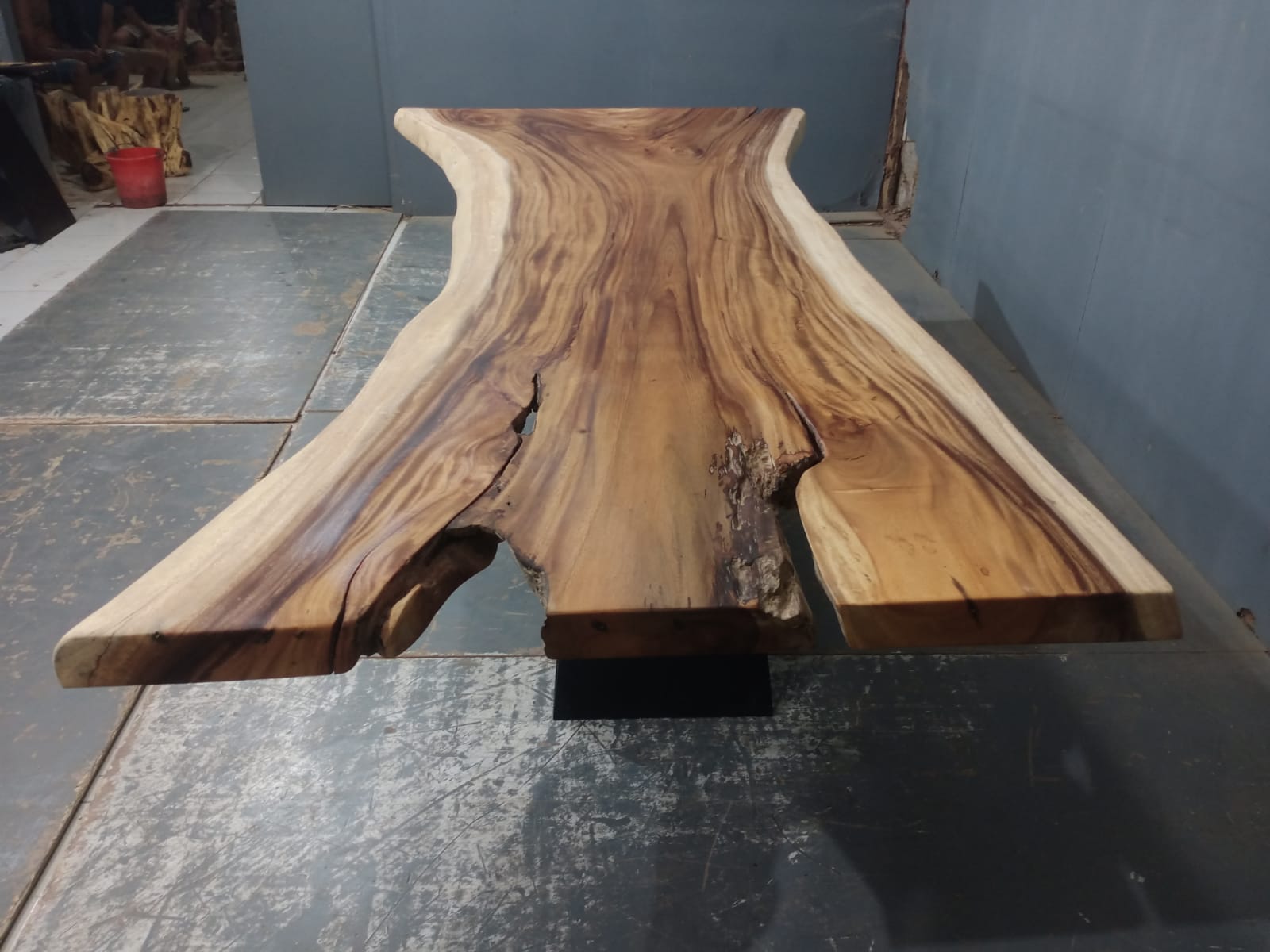 Live Edge Tables