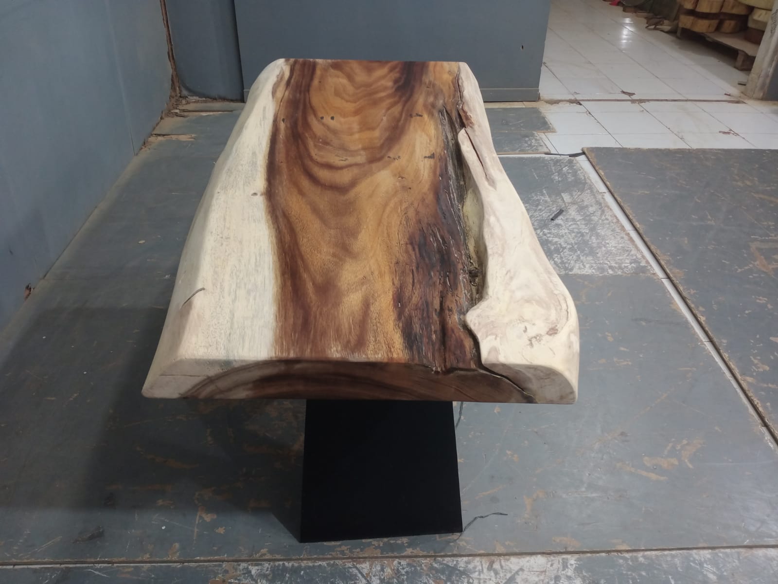 Live Edge Tables