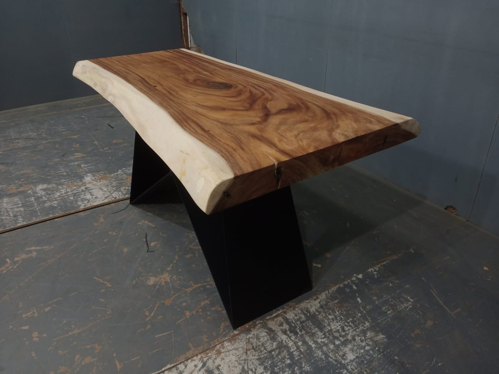 Live Edge Tables