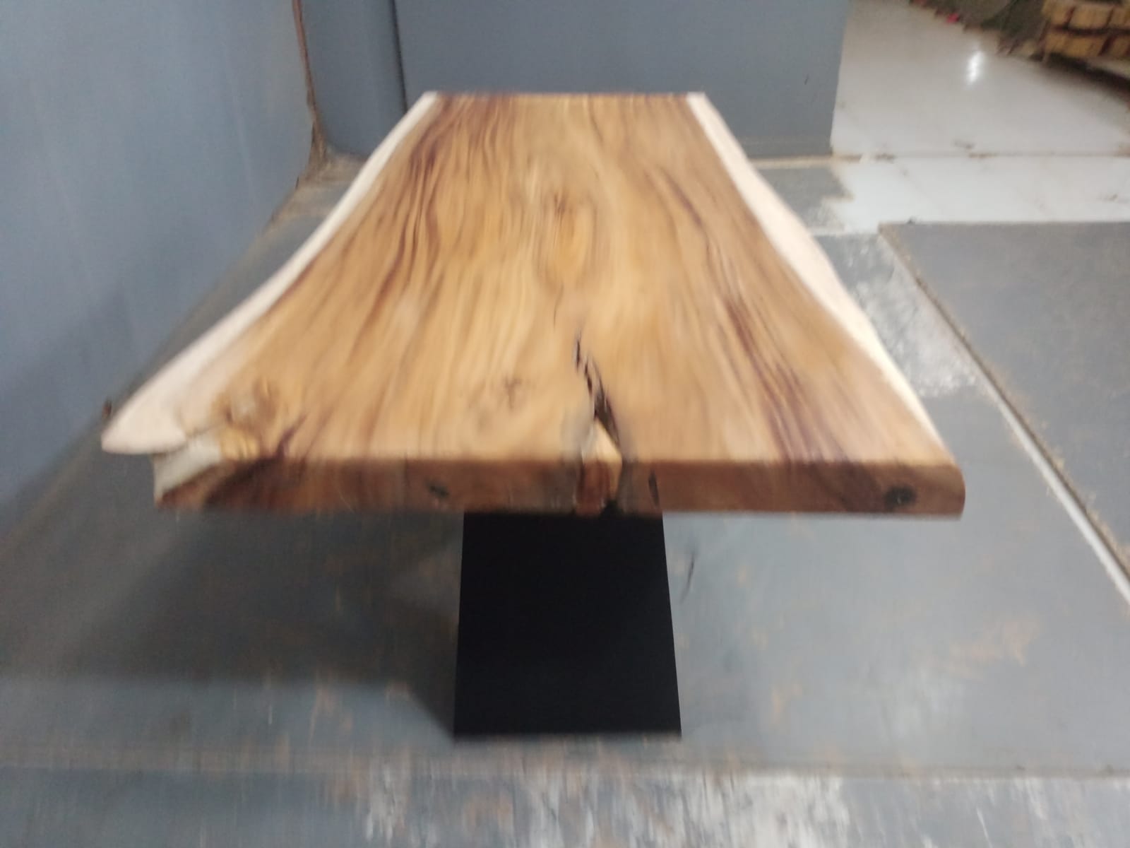 Live Edge Tables