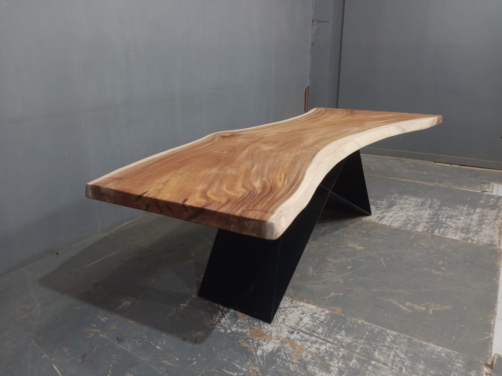 Live Edge Tables