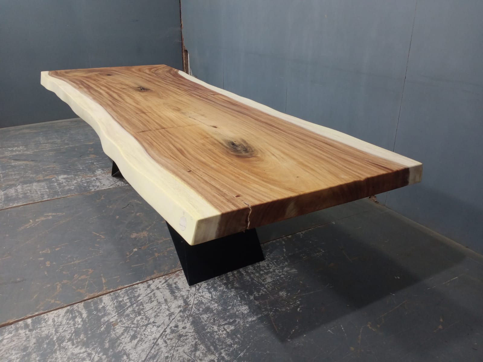 Live Edge Tables