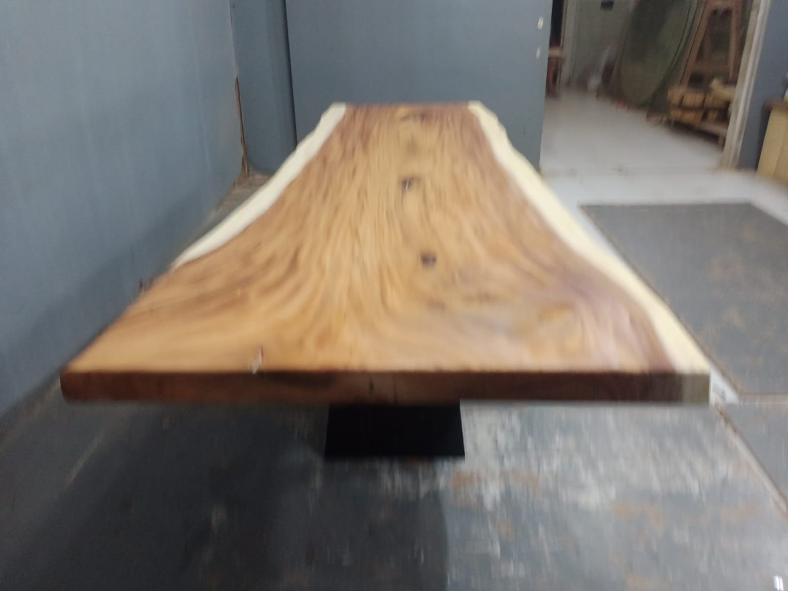Live Edge Tables