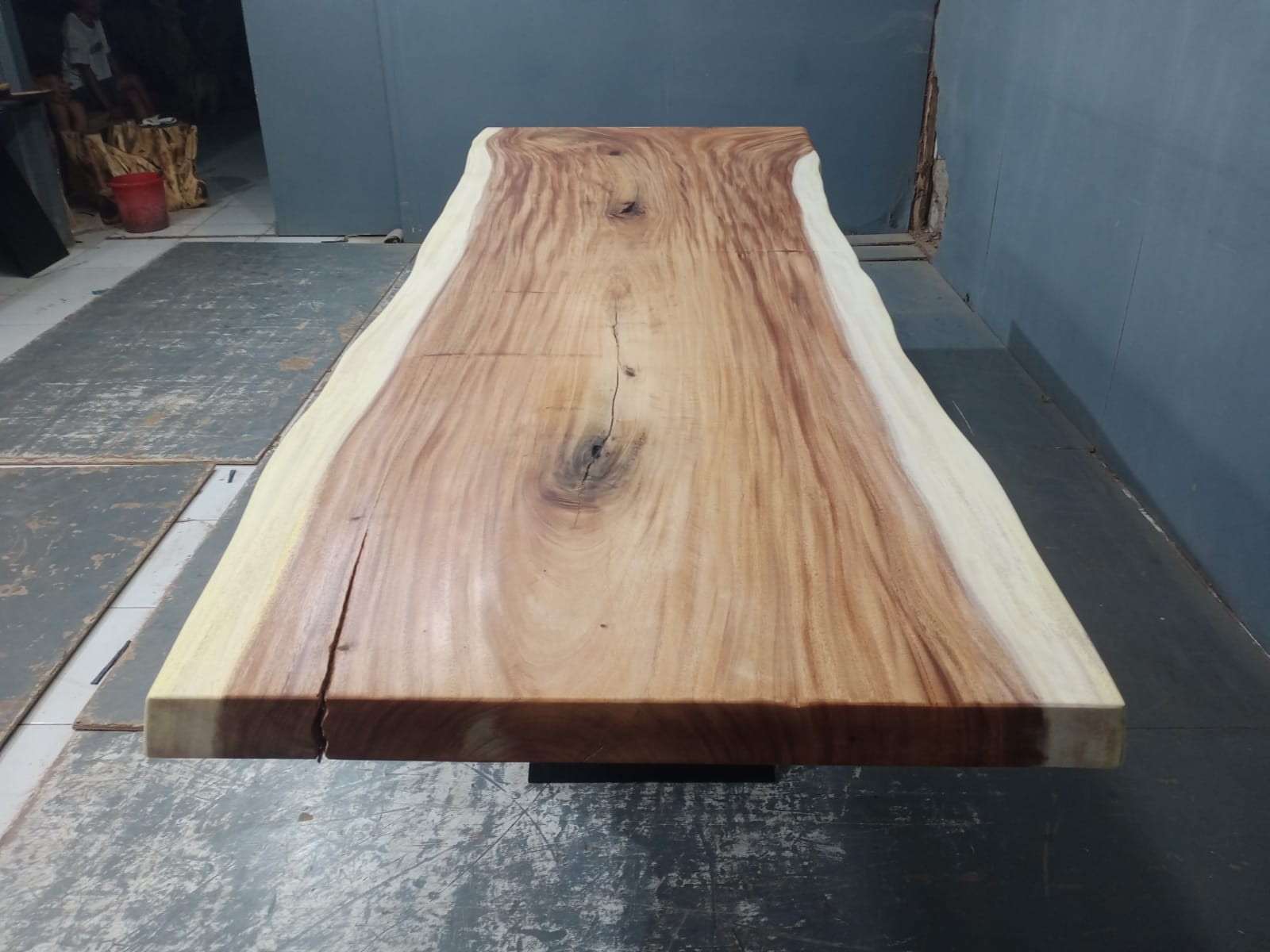 Live Edge Tables