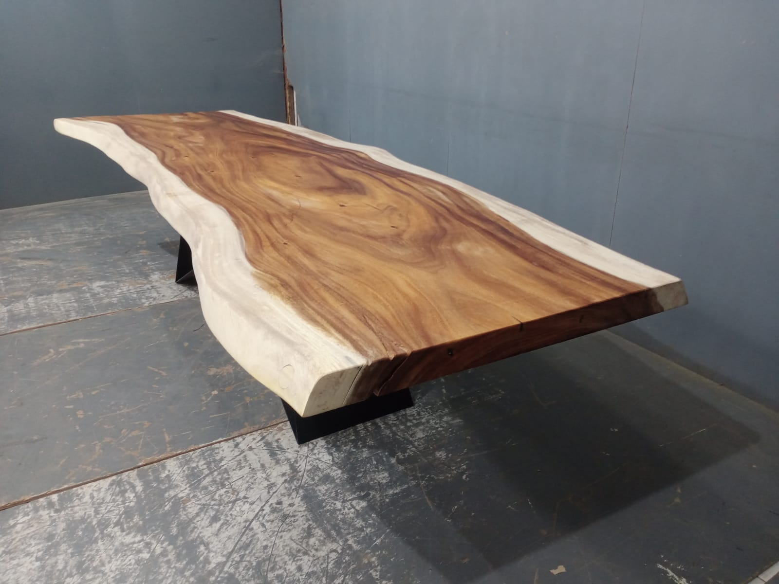 Live Edge Tables