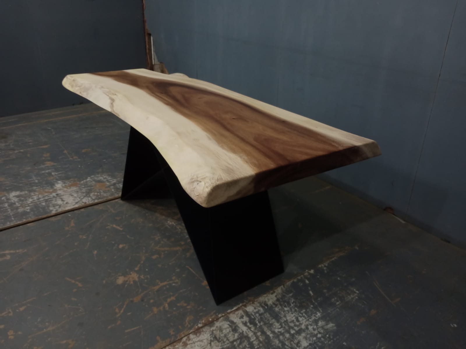 Live Edge Tables
