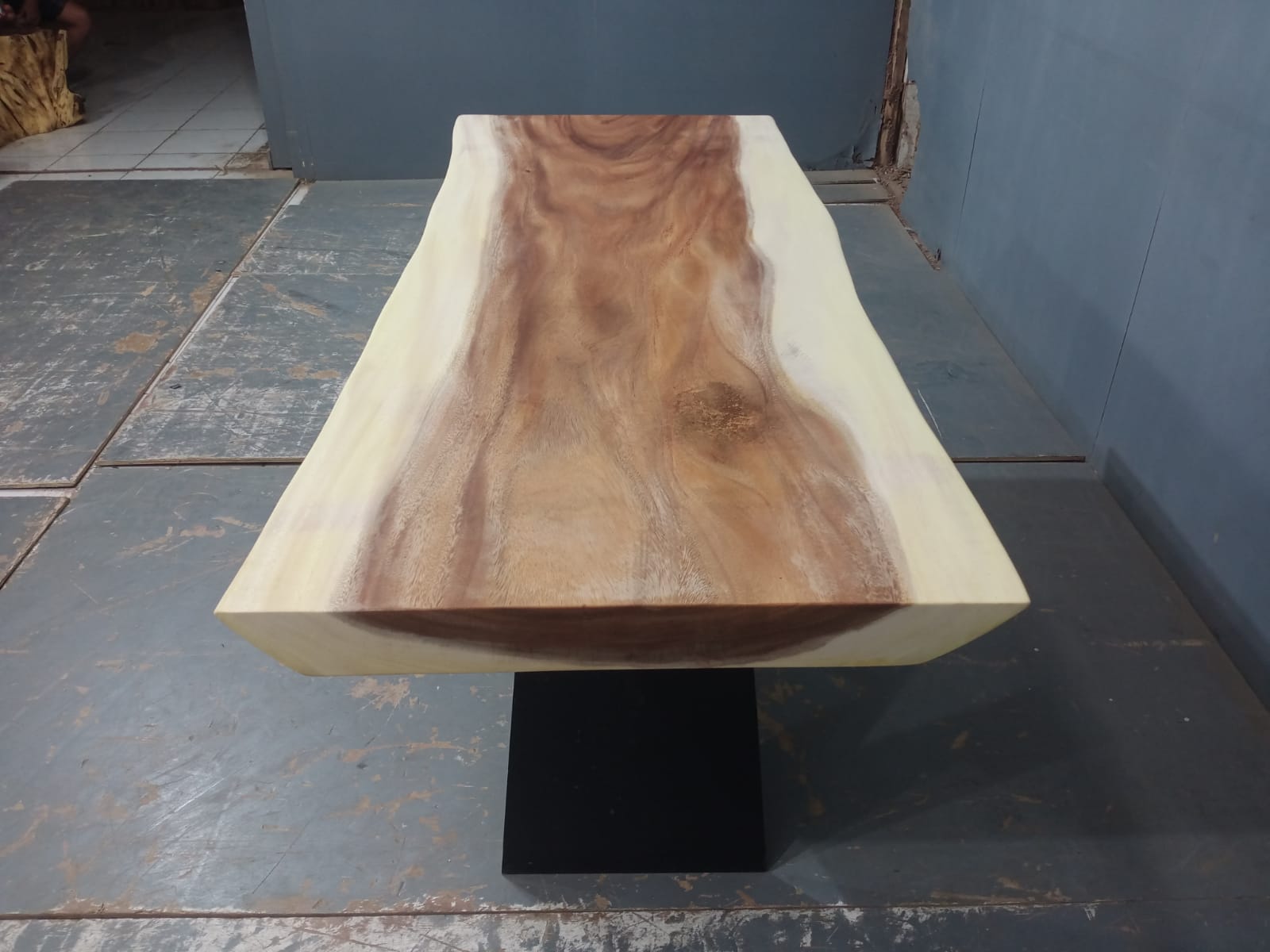 Live Edge Tables