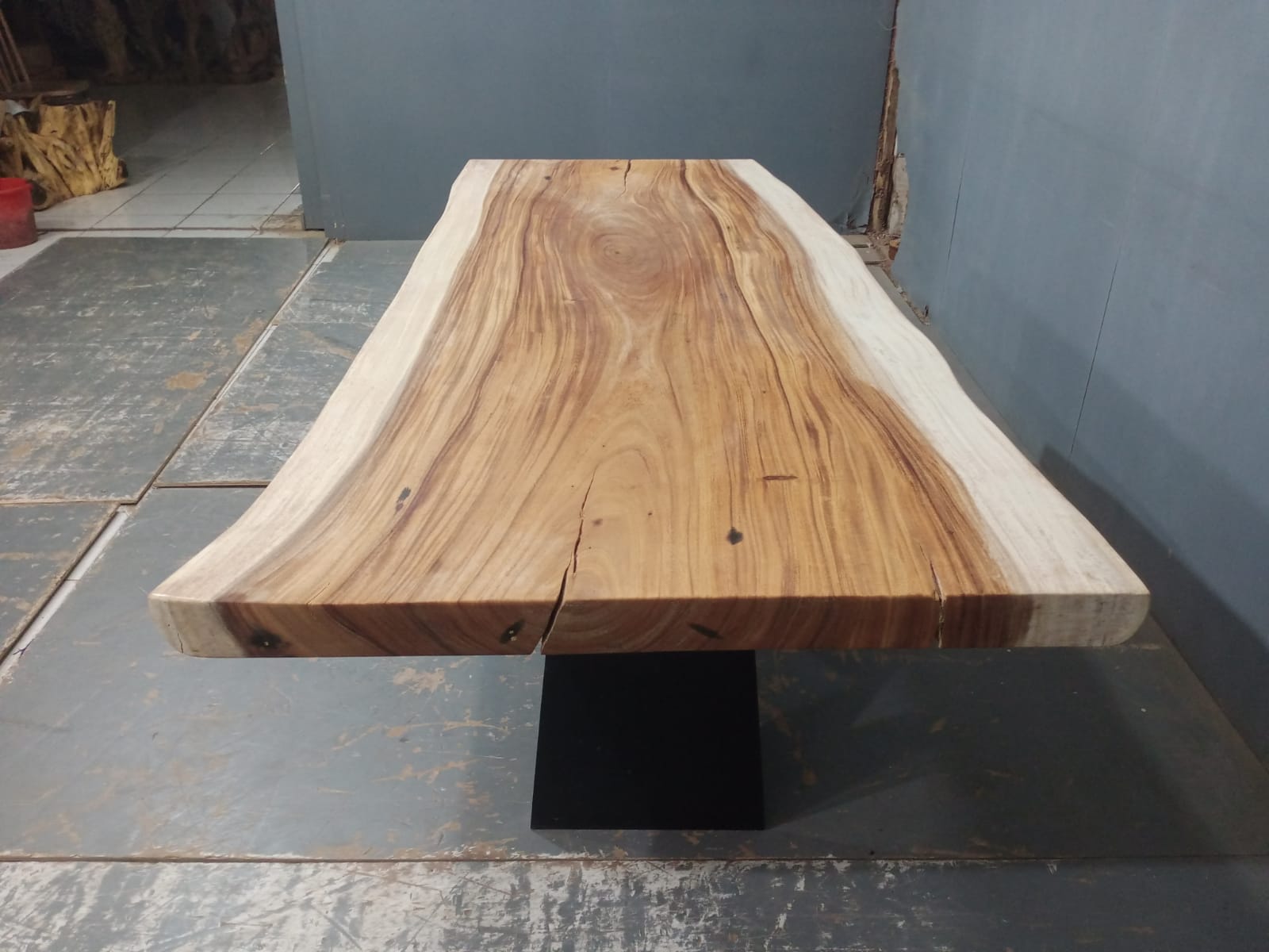 Live Edge Tables